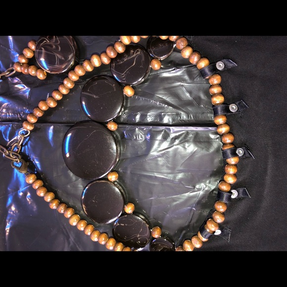 Shirt - Picture 7 of 8